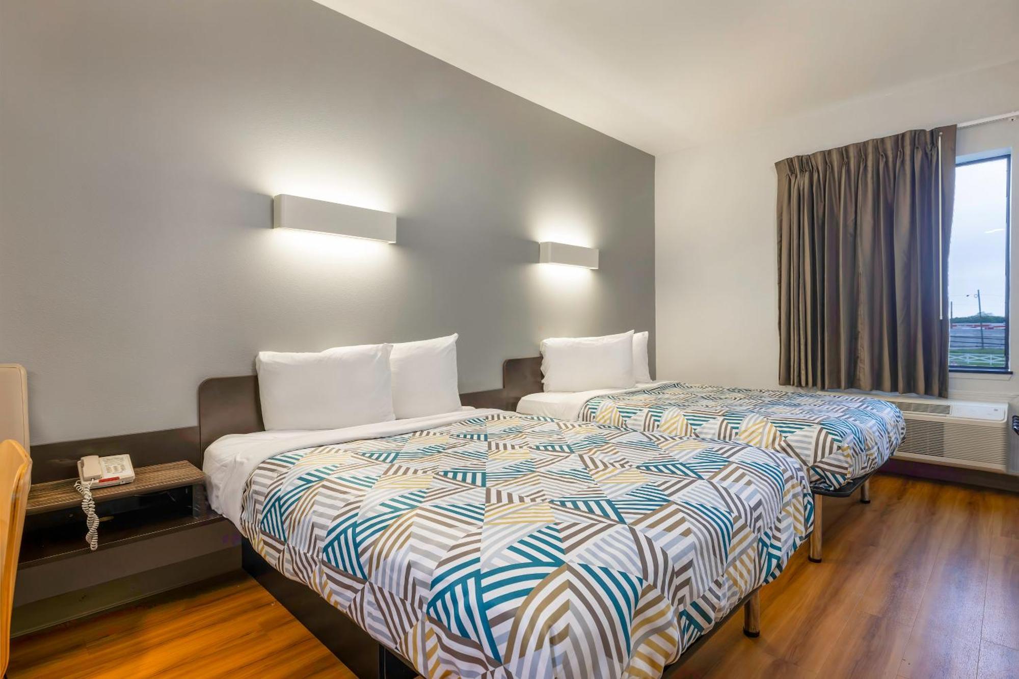 Motel 6 Texas City I-45 외부 사진